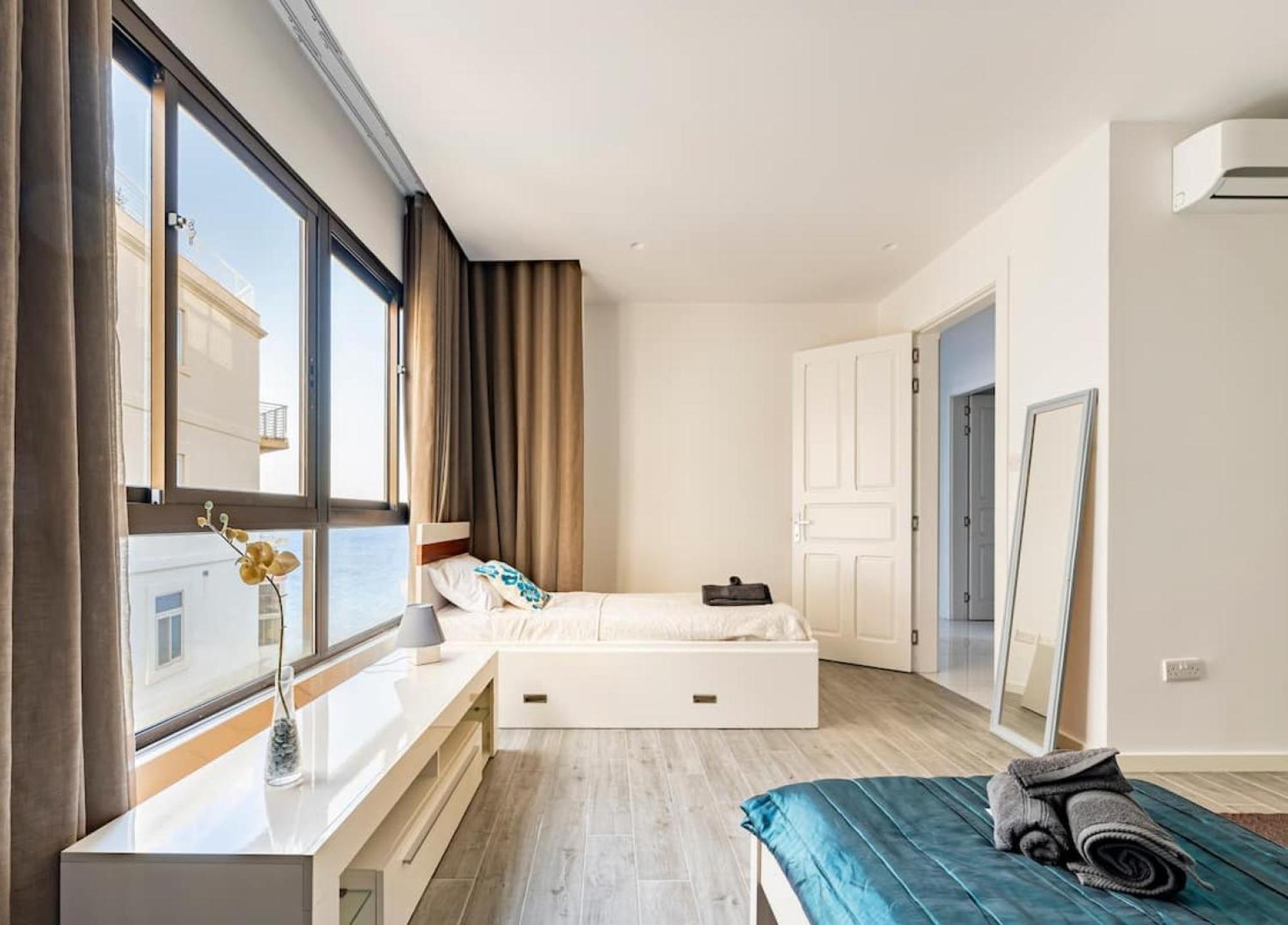Sea View Luxury Haven Living & 3Bedrooms Seafront Sliema Luaran gambar